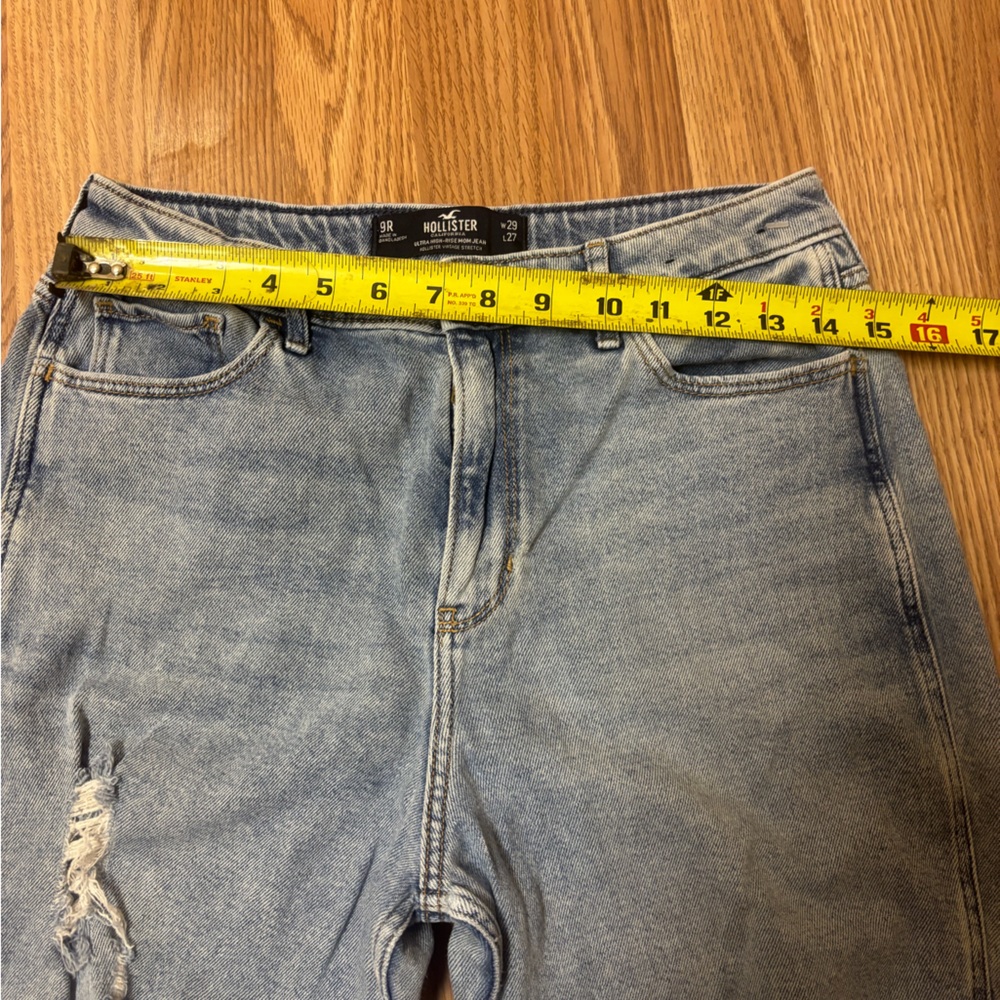 Hollister High Rise Distressed Jeans - Light Blue - Picture 5 of 8